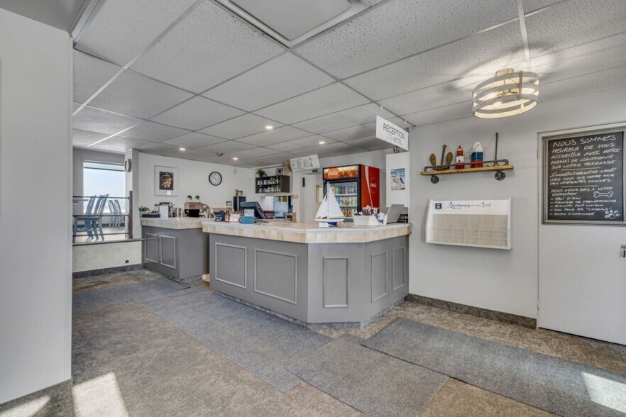 More Photos Of 195 Boul Blais E, Berthier-sur-mer Hotel For Sale