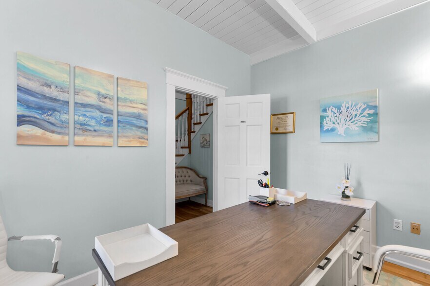 More Photos Of 88101 Old Hwy, Islamorada Office For Sale