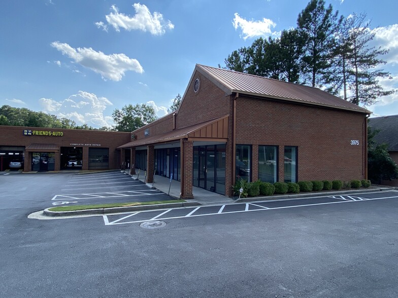 More Photos Of 3975 Pleasant Hill Rd, Duluth Auto Repair For Lease