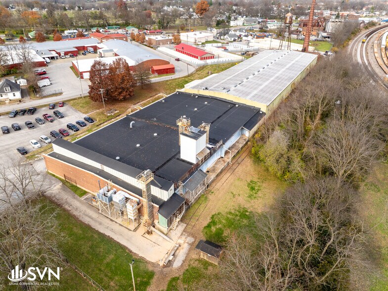 More Photos Of 1750 17th St, Paris Manufacturing For Sale