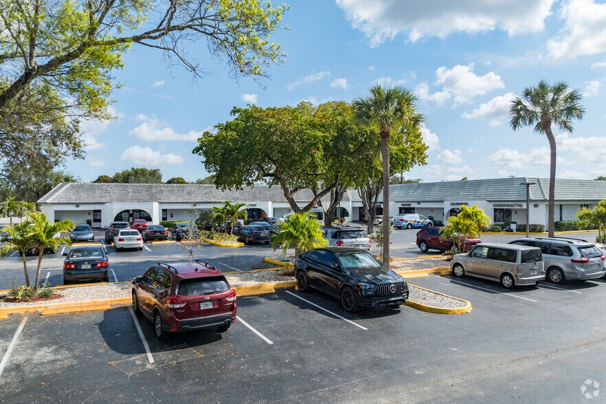 More Photos Of 7100 W Commercial Blvd, Lauderhill Unknown For Lease