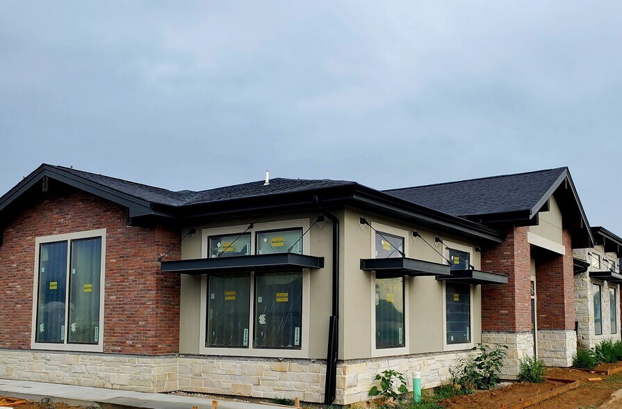 More Photos Of 271 S Elm Ave, Eaton Office For Sale