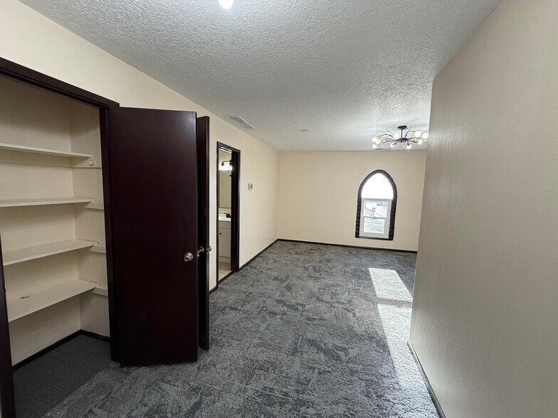 More Photos Of 10832 Prospect Ave NE, Albuquerque Office For Lease