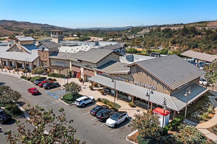 More Photos Of 29851 Ortega Hwy, Mission Viejo Unknown For Lease