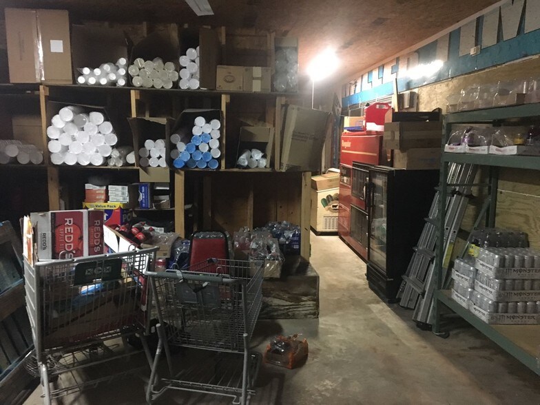 More Photos Of 742 Hwy 146, Dayton Convenience Store For Sale