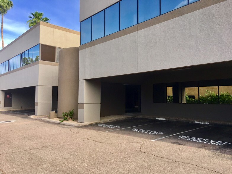 More Photos Of 8603 E Royal Palm Rd, Scottsdale Office For Lease