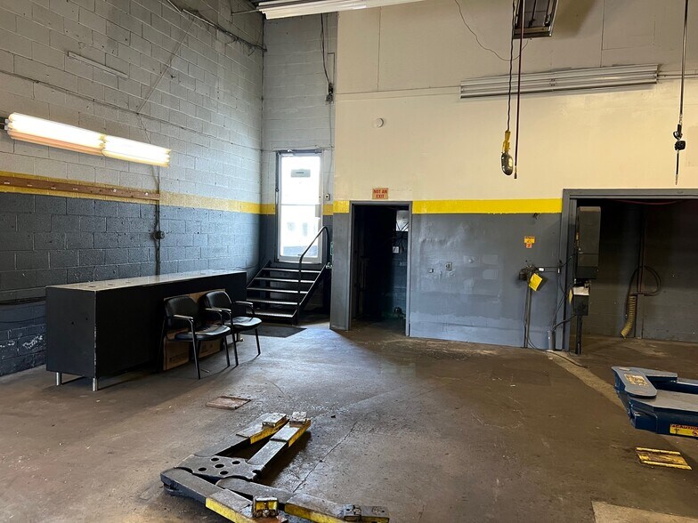 More Photos Of 6930 Walnut St, Upper Darby Freestanding For Lease