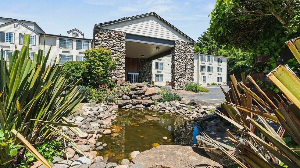 More Photos Of 3430 NE Hwy 101, Lincoln City Hospitality For Sale