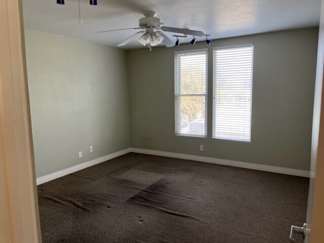 More Photos Of 275 W Madison Ave, El Cajon Medical For Sale