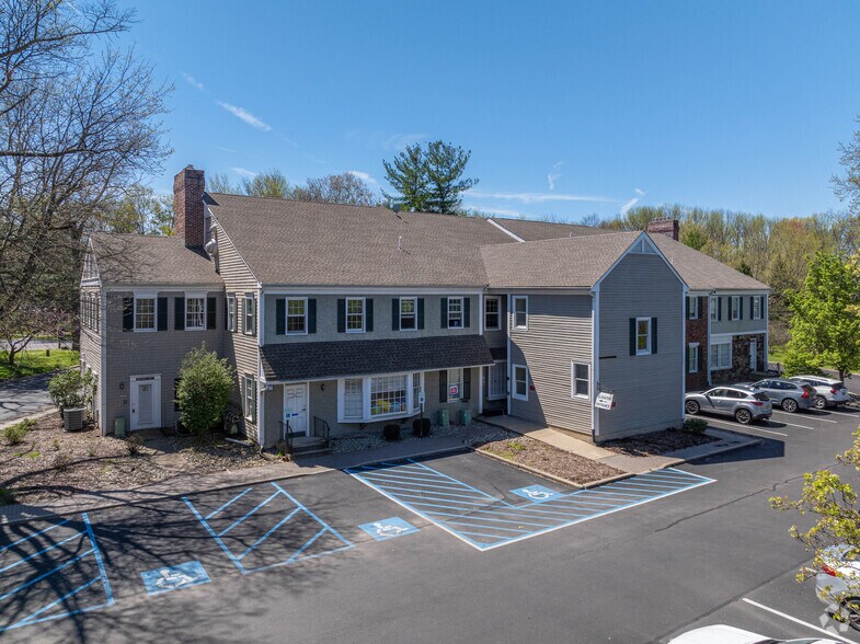 More Photos Of 168 Franklin Corner Rd, Lawrenceville Medical For Sale