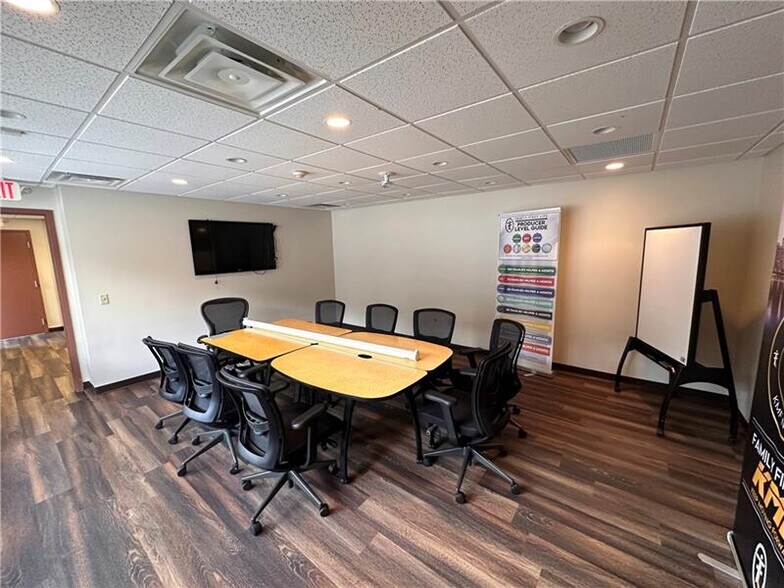 More Photos Of 2247 Babcock Blvd, Pittsburgh Office For Lease