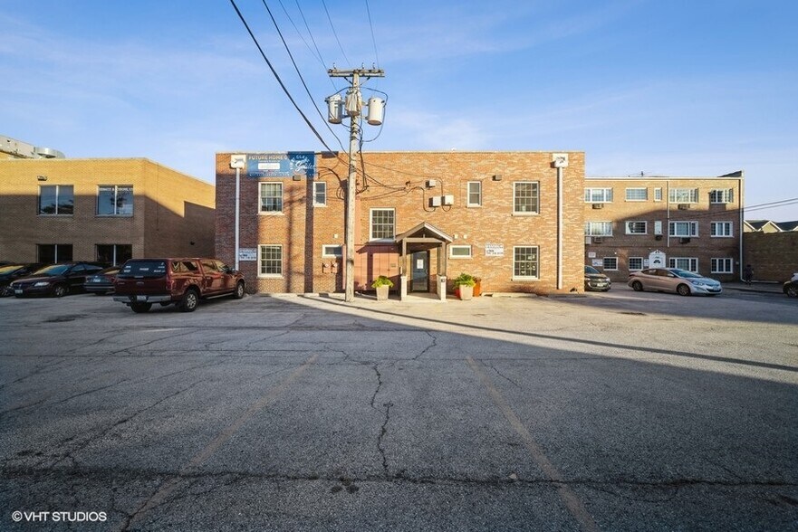More Photos Of 780 S Lee St, Des Plaines Office For Lease