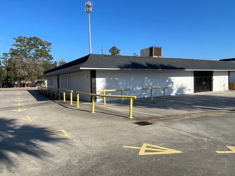 More Photos Of 23233 Aldine Westfield Rd, Spring Freestanding For Lease