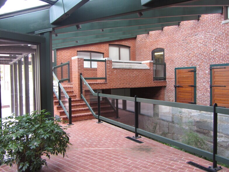 More Photos Of 9 Pond Ln, Concord Office For Lease