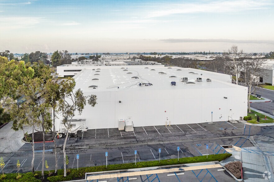 More Photos Of 7100 Village Dr, Buena Park Warehouse For Sale