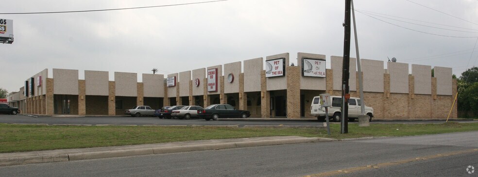 More Photos Of 12600-12612 Nacogdoches Rd, San Antonio General Retail For Lease