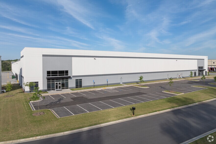 Primary Photo Of 323 Logistics Ln, Talmo Warehouse For Lease