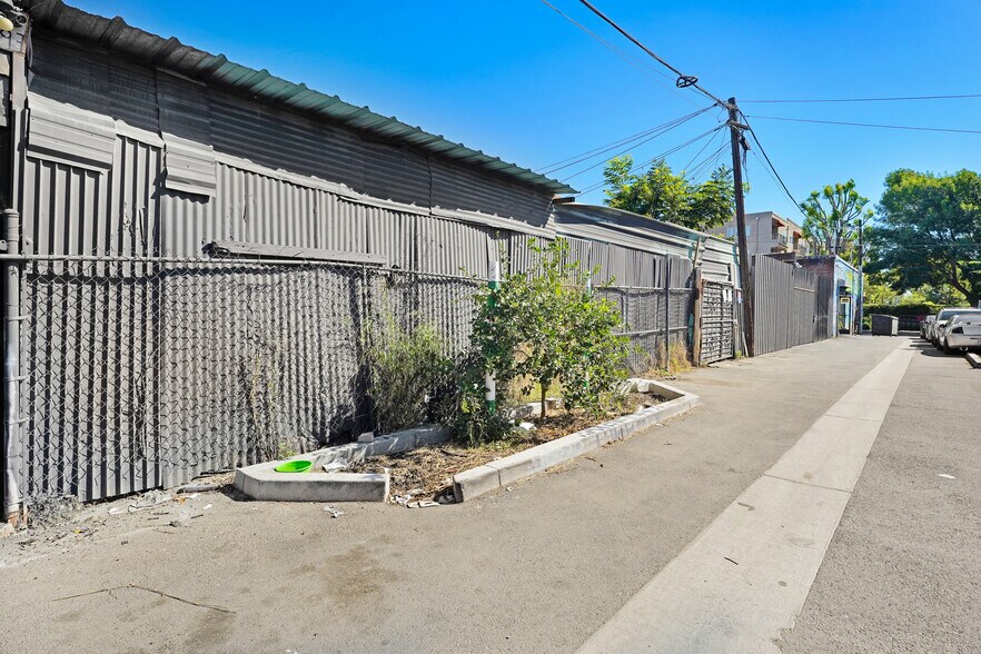 More Photos Of 4159 S Central Ave, Los Angeles Storefront For Sale