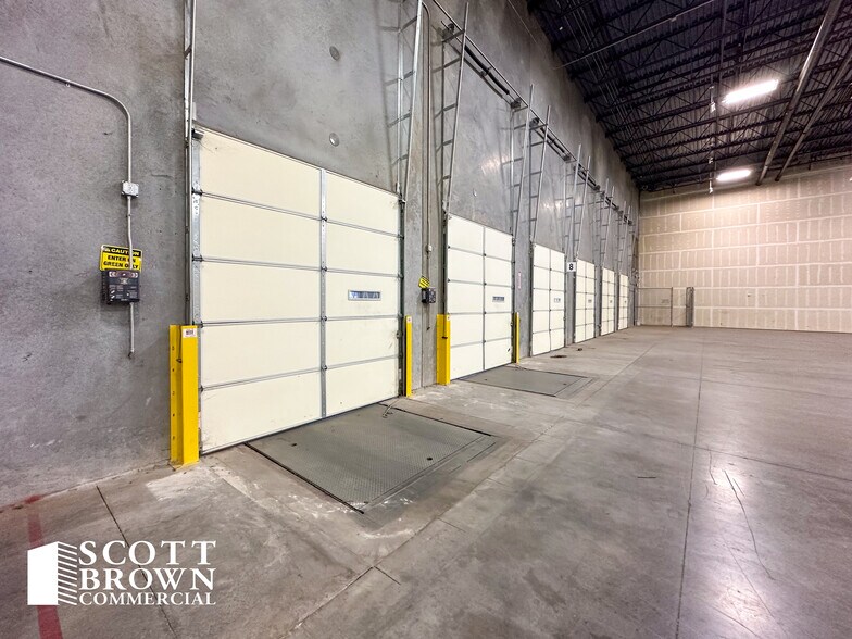 More Photos Of 1550 N Western Blvd, Denton Warehouse For Lease