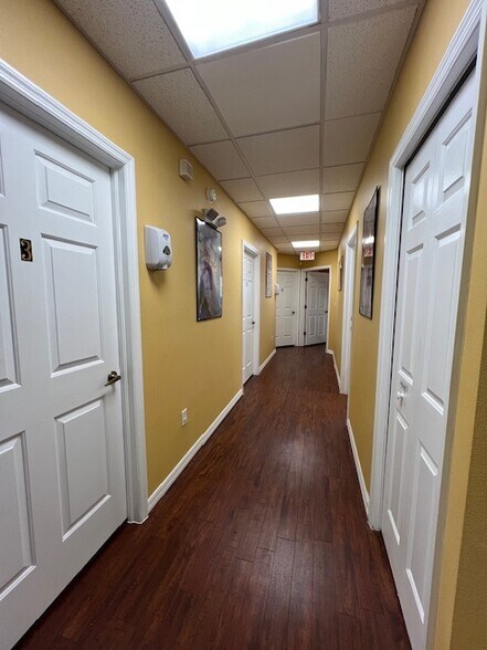 More Photos Of 16606 N Dale Mabry Hwy, Tampa Medical For Sale