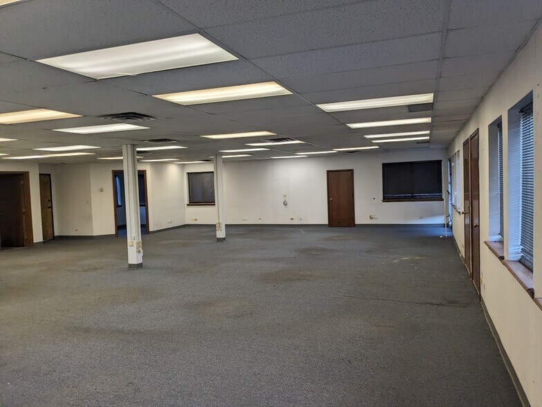 More Photos Of 7586 W Jewell Ave, Lakewood Medical For Sale
