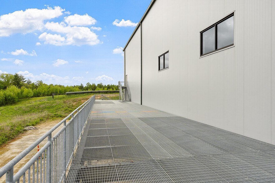 More Photos Of 51 R W Moore Ave, Orange Manufacturing For Sale