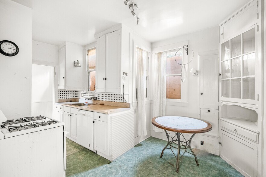 More Photos Of 2319 Ward St, Berkeley Apartments For Sale