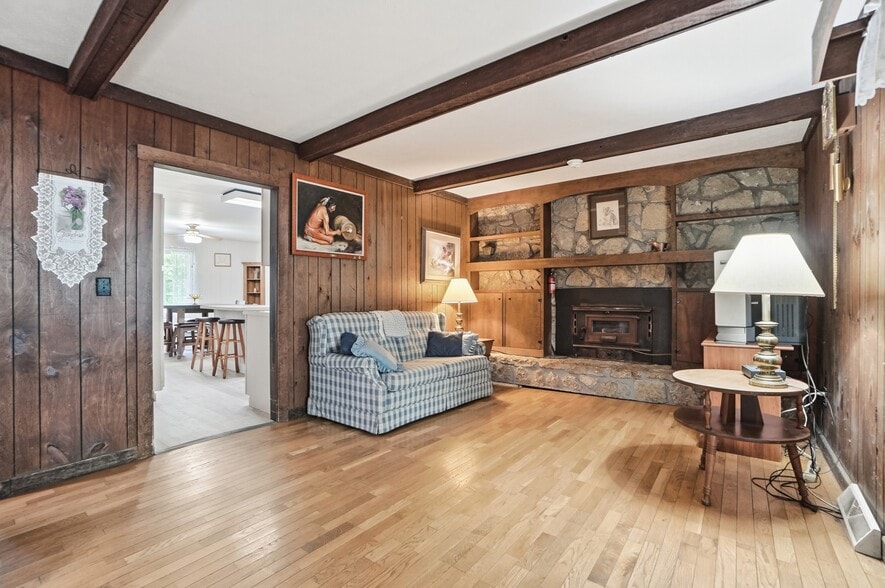 More Photos Of 2996 Millville Shandon Rd, Hamilton Specialty For Sale