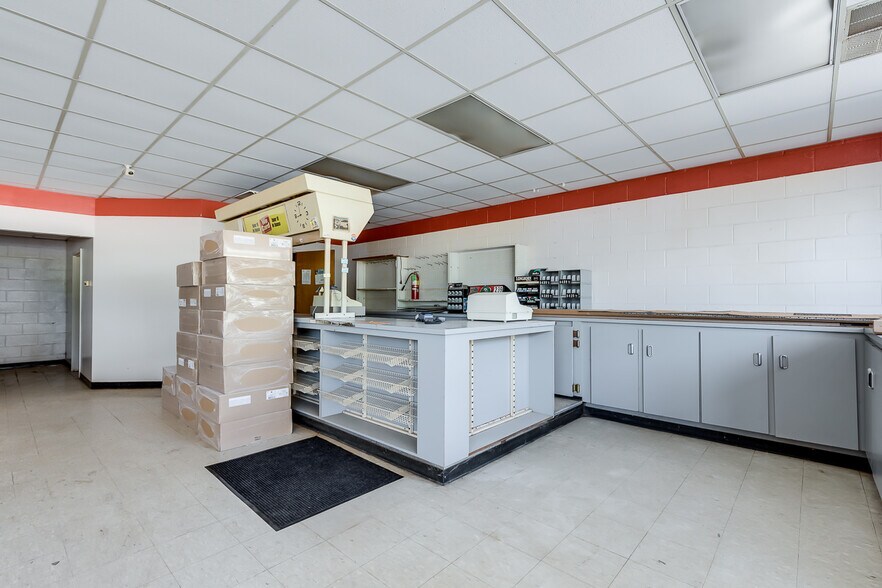 More Photos Of 2600 Earls Bridge Rd, Easley Convenience Store For Sale