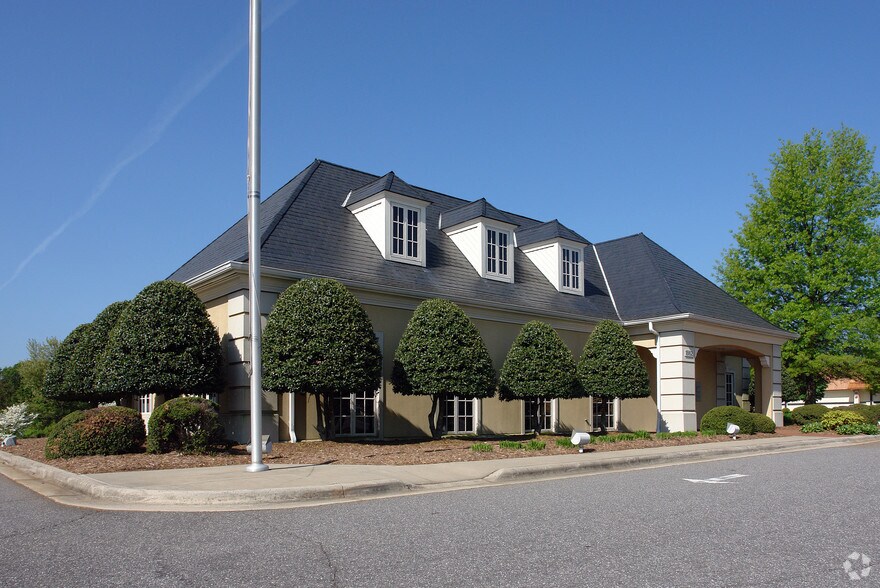 More Photos Of 1862 Highway 70 SE, Hickory Bank For Sale