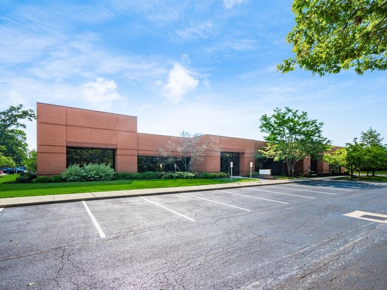 Primary Photo Of 5025 Bradenton Ave, Dublin Flex For Lease