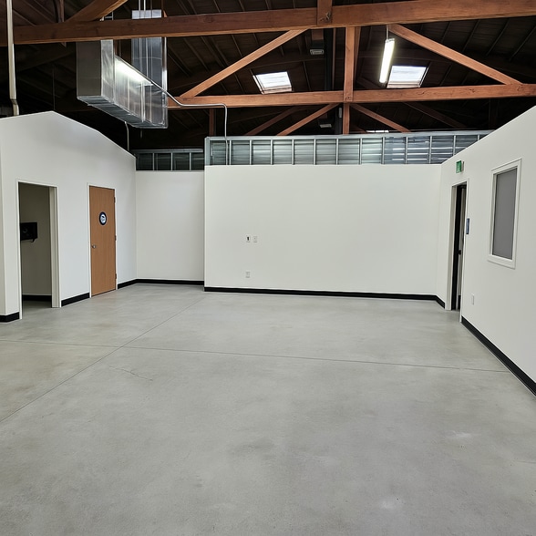 More Photos Of 1208 Gaviota Ave, Long Beach Unknown For Lease