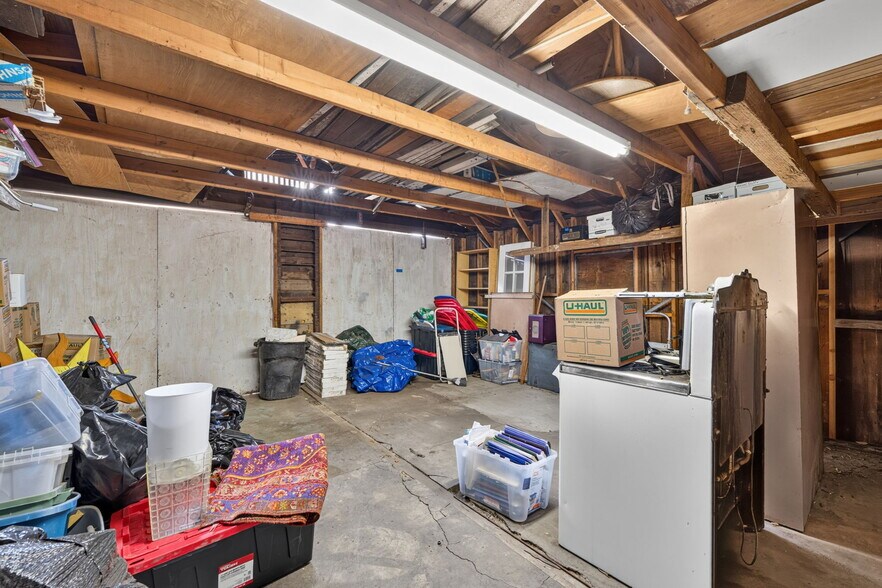 More Photos Of 119 S Adams St, Glendale Multifamily For Sale