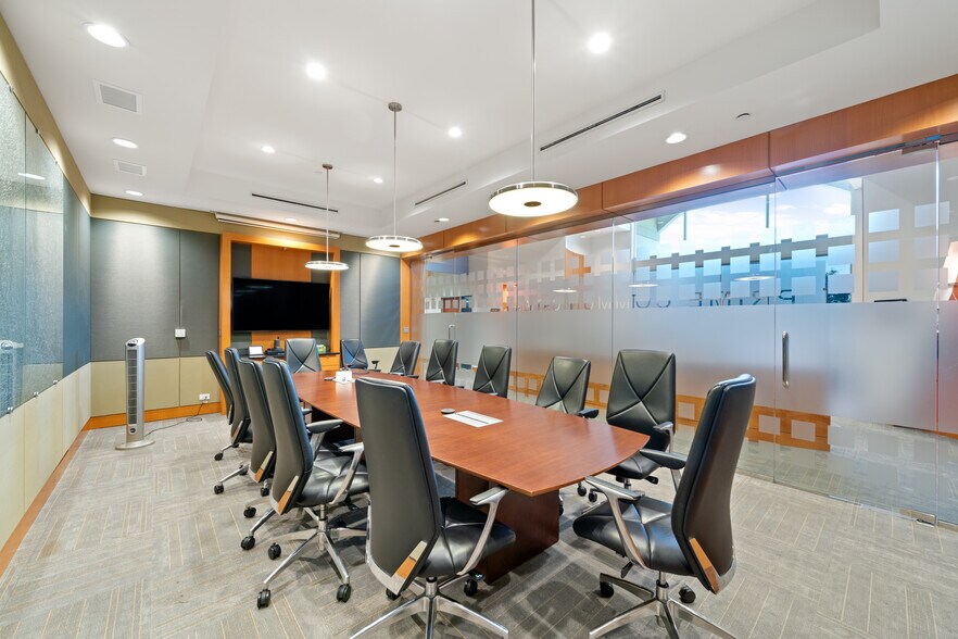 More Photos Of 12550 Reed Rd, Sugar Land Light Distribution For Lease