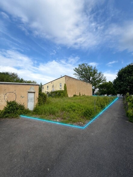 More Photos Of 12 Pierce Ave, Trenton Warehouse For Sale