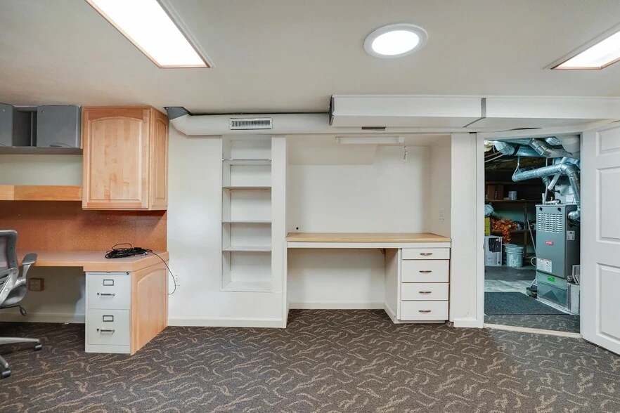 More Photos Of 1230 Fairview Ave SE, Salem Office For Sale