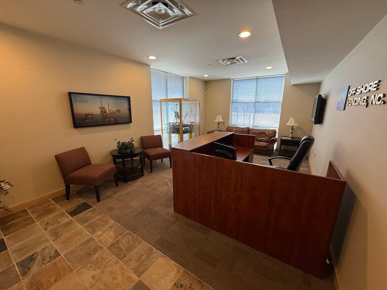 More Photos Of 241 Commercial Park Cir, Calera Distribution For Lease