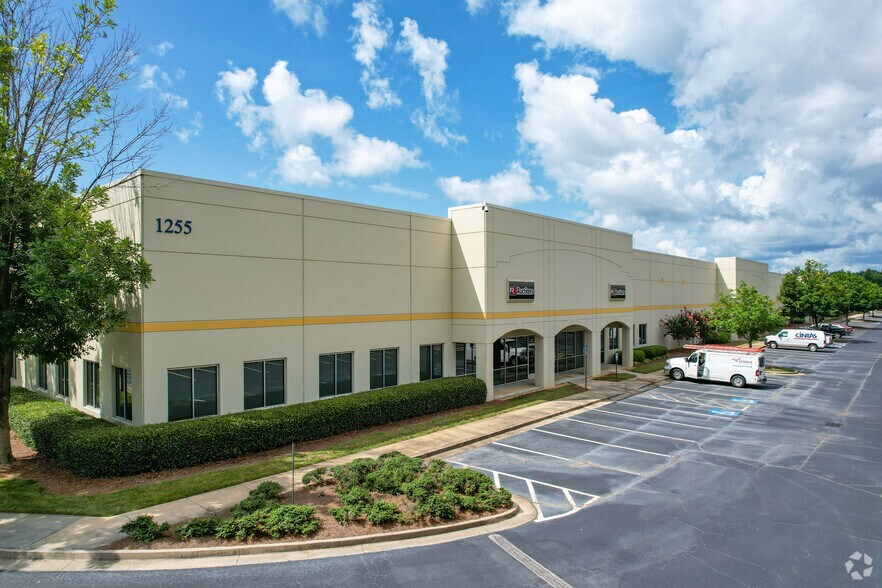 More Photos Of 1255 Terminus Dr, Lithia Springs Warehouse For Lease