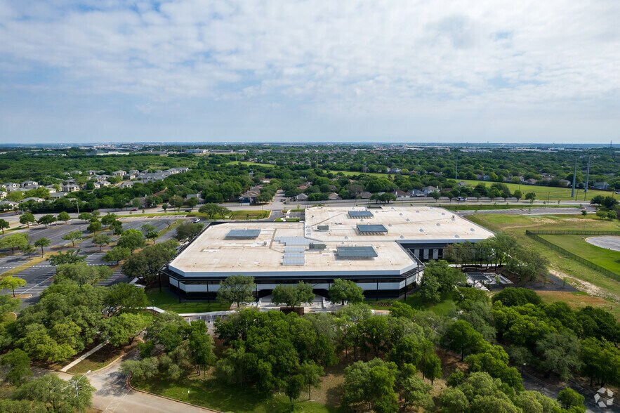More Photos Of 14231 Tandem Blvd, Austin Office For Lease