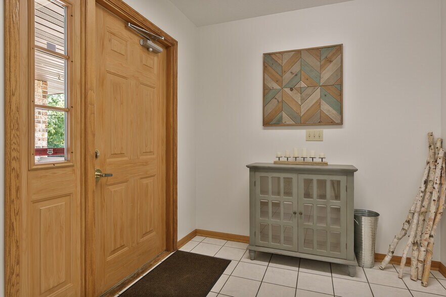 More Photos Of 7550 Rote Rd, Rockford Medical For Sale