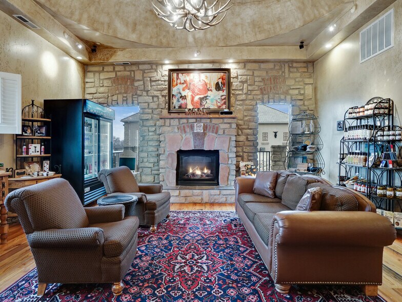 More Photos Of 2087 Broadway, Grand Junction Specialty For Sale