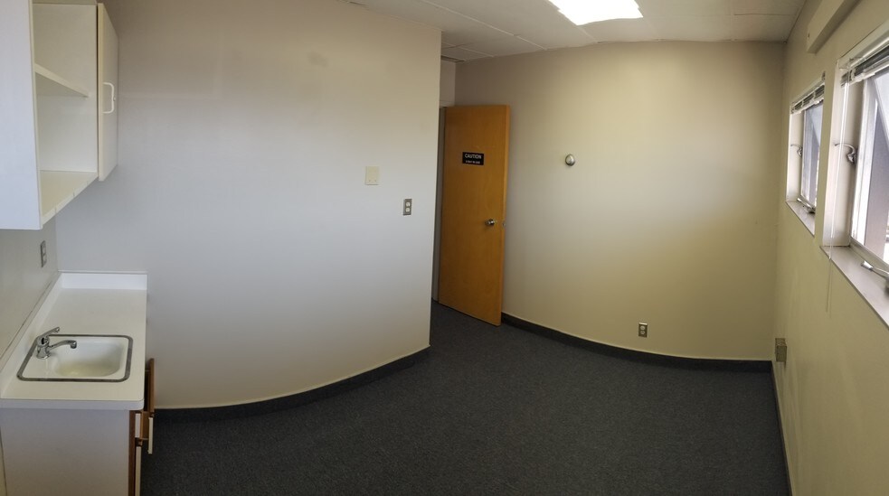 More Photos Of 1320 Apple Ave, Hayward Medical For Lease