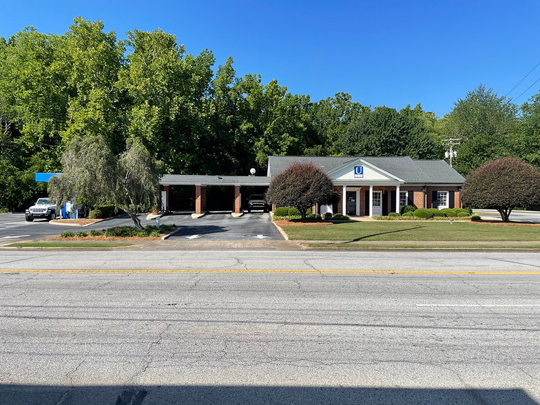 Primary Photo Of 501 Church St, Laurens Bank For Sale