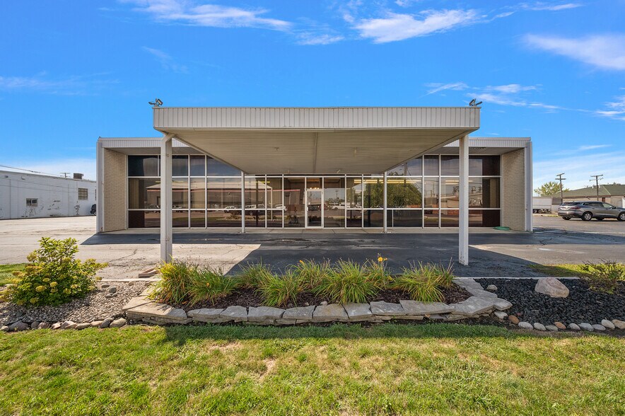 More Photos Of 16560 Industrial St, Roseville Warehouse For Sale