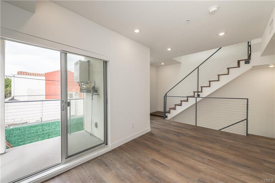 More Photos Of 1245 N New Hampshire Ave, Los Angeles Apartments For Sale