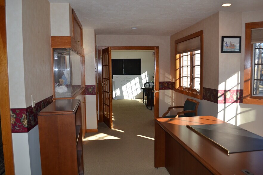 More Photos Of 264 N Main St, Natick Medical For Lease