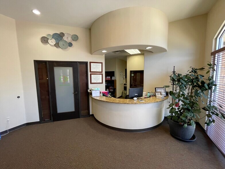 More Photos Of 3101 S Center St, Arlington Medical For Lease
