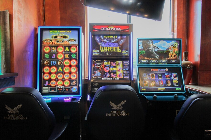 More Photos Of 2423 N Kossow Rd, Waukesha Restaurant For Sale