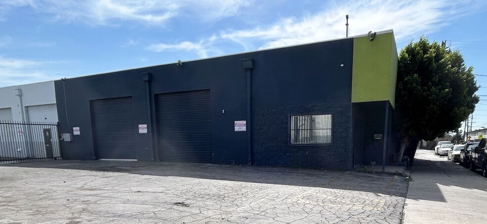 Primary Photo Of 7646 Densmore Ave, Van Nuys Warehouse For Lease