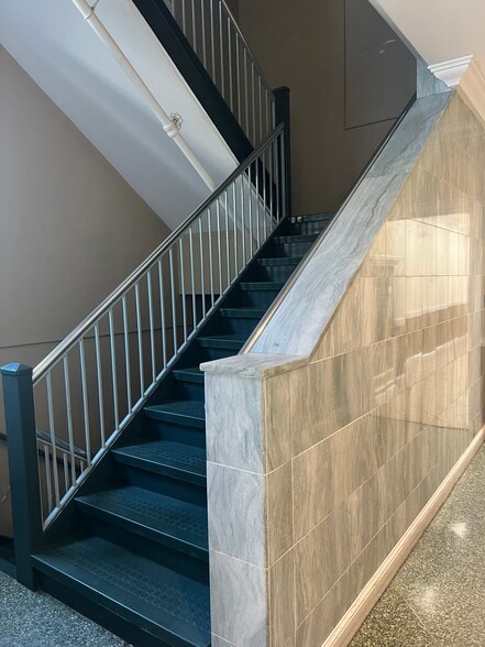 More Photos Of 55 State St, Springfield Office Residential For Sale